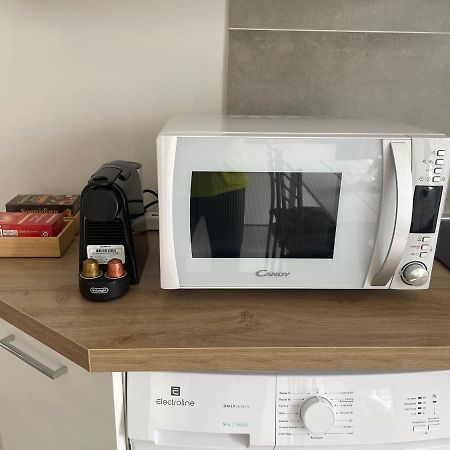 Residenza Il Melograno Fiera Apartment เวโรนา ภายนอก รูปภาพ