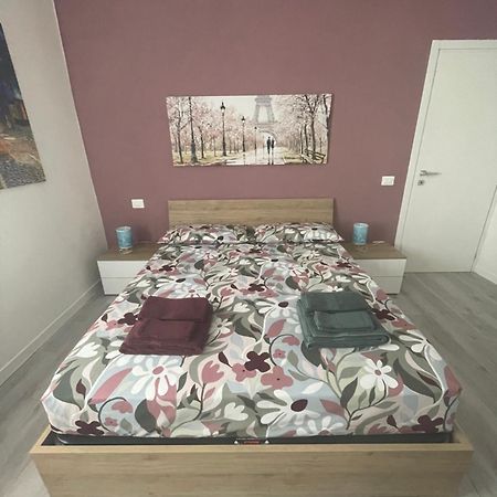 Residenza Il Melograno Fiera Apartment เวโรนา ภายนอก รูปภาพ