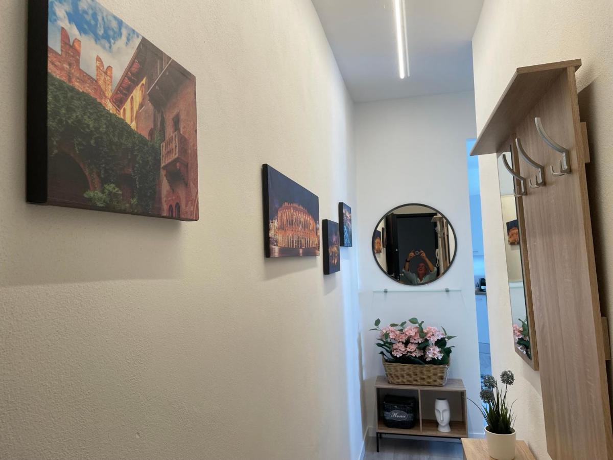 Residenza Il Melograno Fiera Apartment เวโรนา ภายนอก รูปภาพ