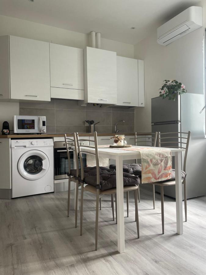 Residenza Il Melograno Fiera Apartment เวโรนา ภายนอก รูปภาพ