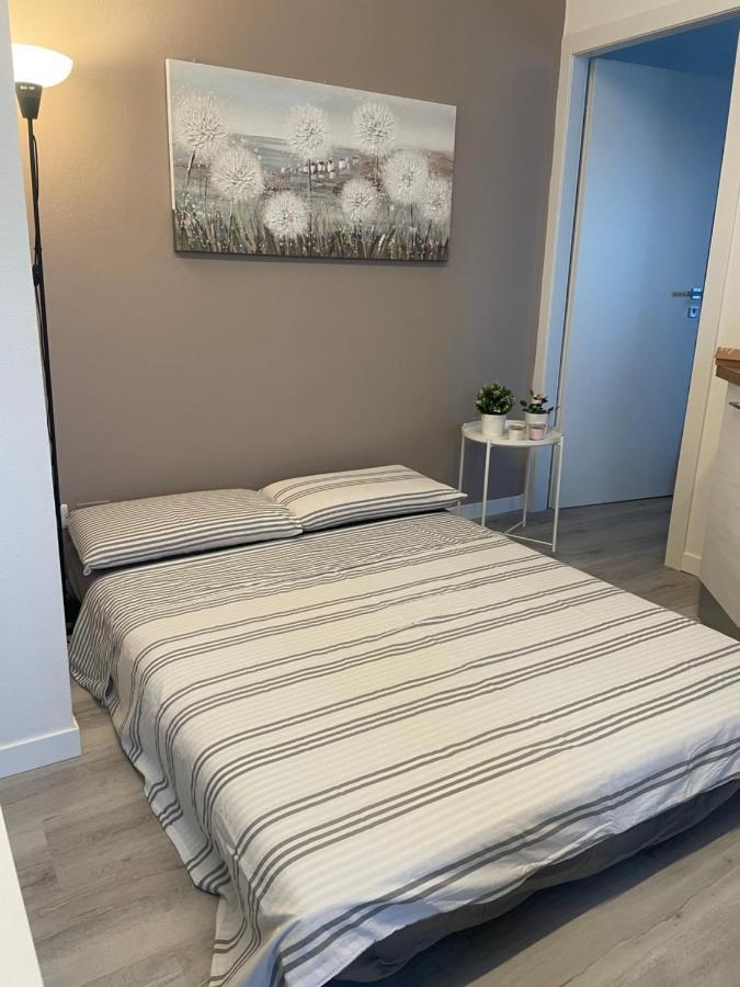 Residenza Il Melograno Fiera Apartment เวโรนา ภายนอก รูปภาพ